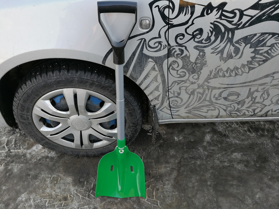 лопата skoda