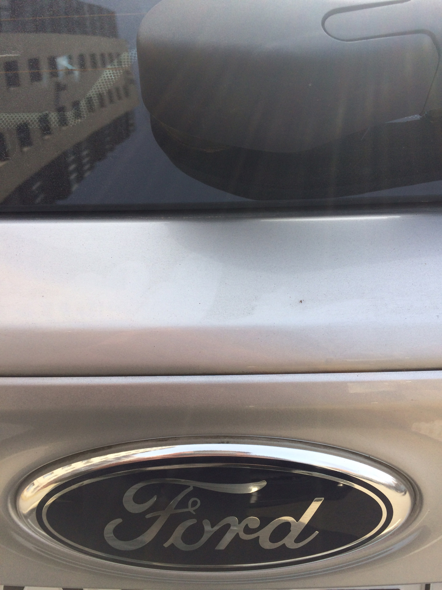 Замена по гарантии эмблемы Форд — Ford Focus III Hatchback, 1,6 л ...