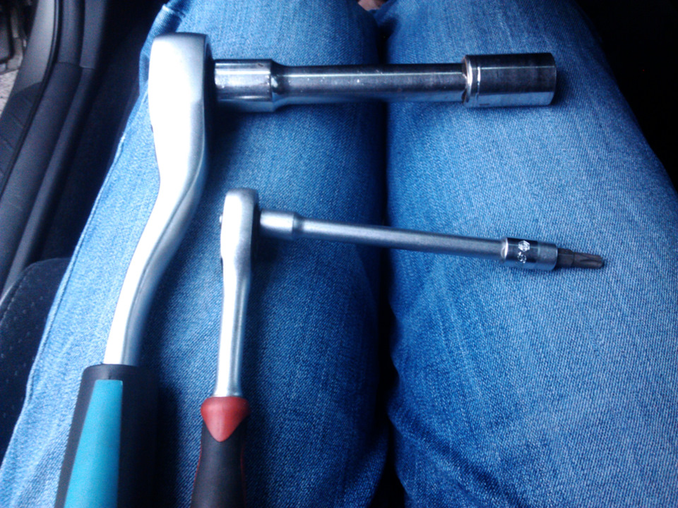 Как разобрать руль и украсить немножко. — Honda Civic 5D (8G), 1,8 л ...