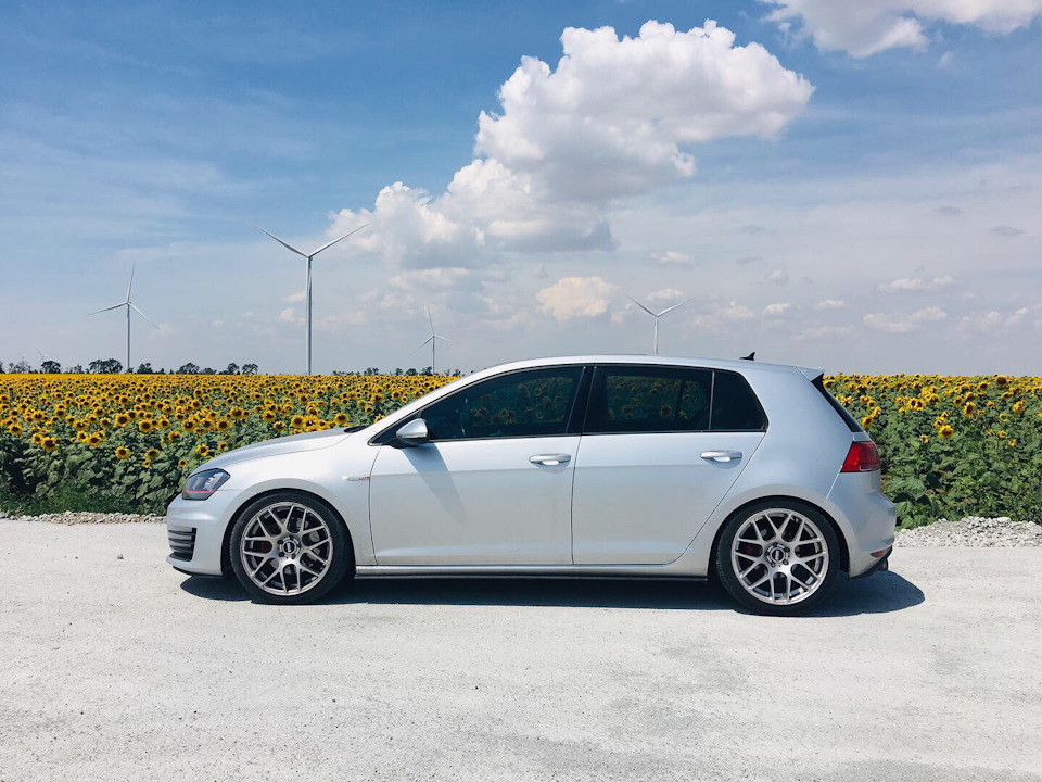 Photo from the logbook Volkswagen Golf GTI Mk7