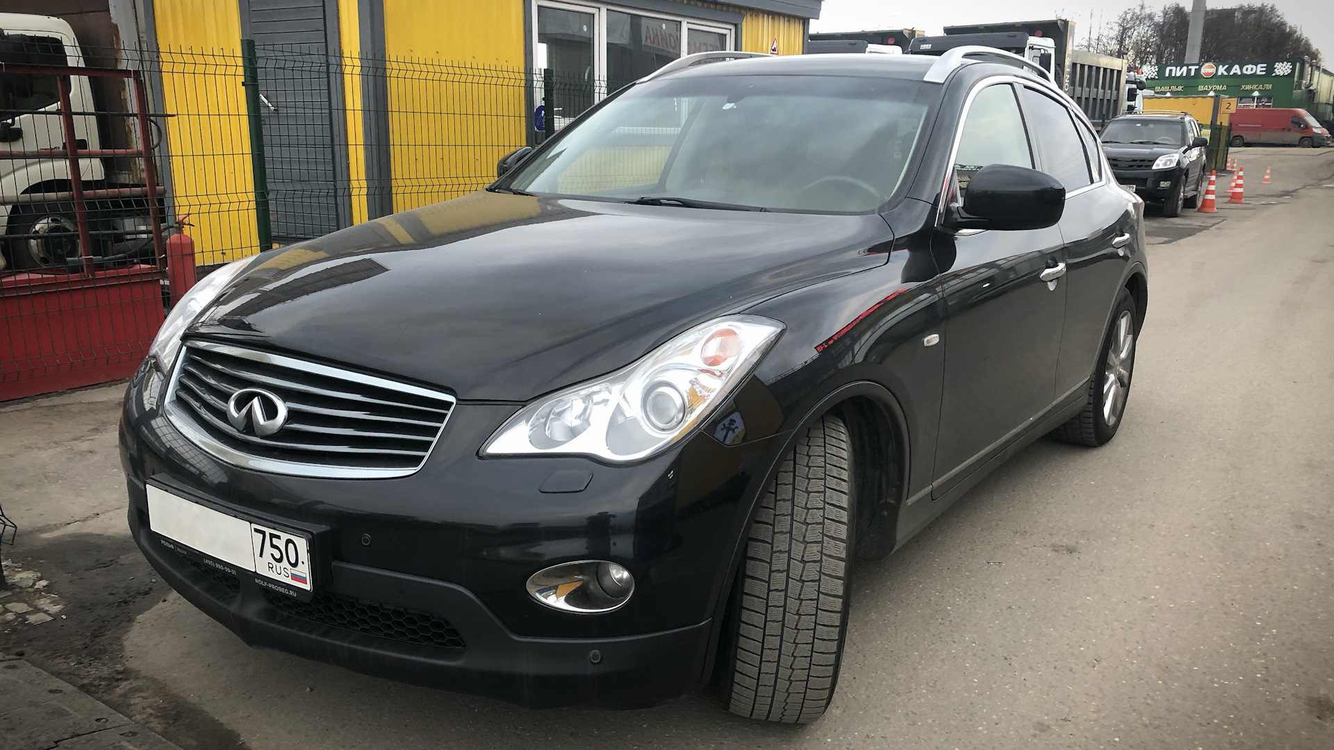 Infiniti EX 2.5 бензиновый 2013 | 25 Crossfire на DRIVE2