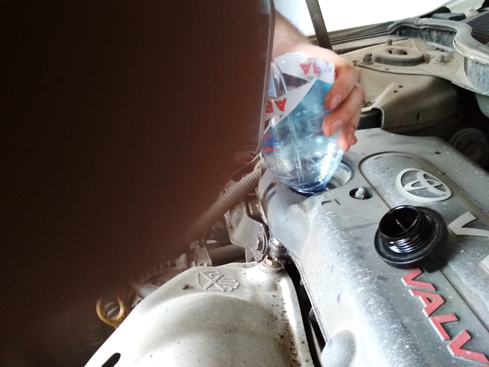 Замена масла и BG109 — Toyota Camry (XV40), 2,4 л, 2011 года | плановое ...