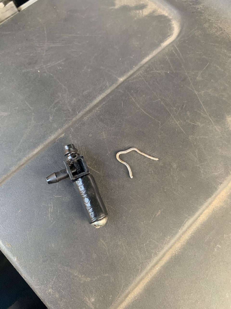 Течь топлива с обратки — Land Rover Discovery III, 2,7 л, 2006 года ...