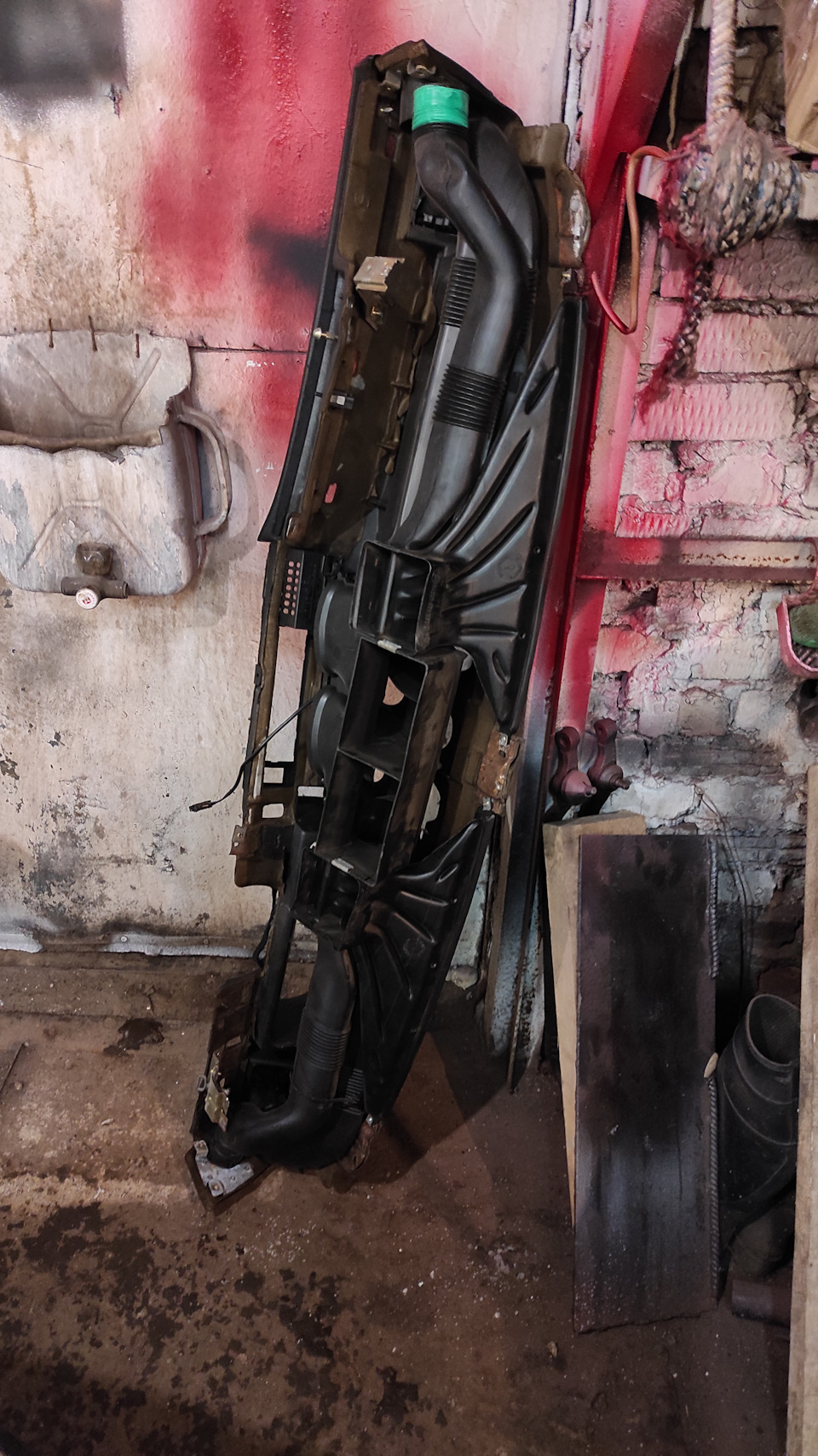 18T7tgoJ01fXbQ-1lbIGLqVk270-960.jpg