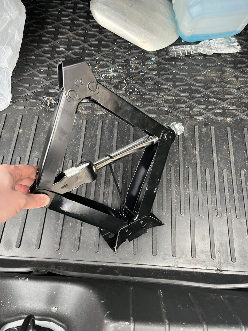 Финал с заменой домкрата — Lada Vesta (NG), 1,6 л, 2023 года | визит на ...