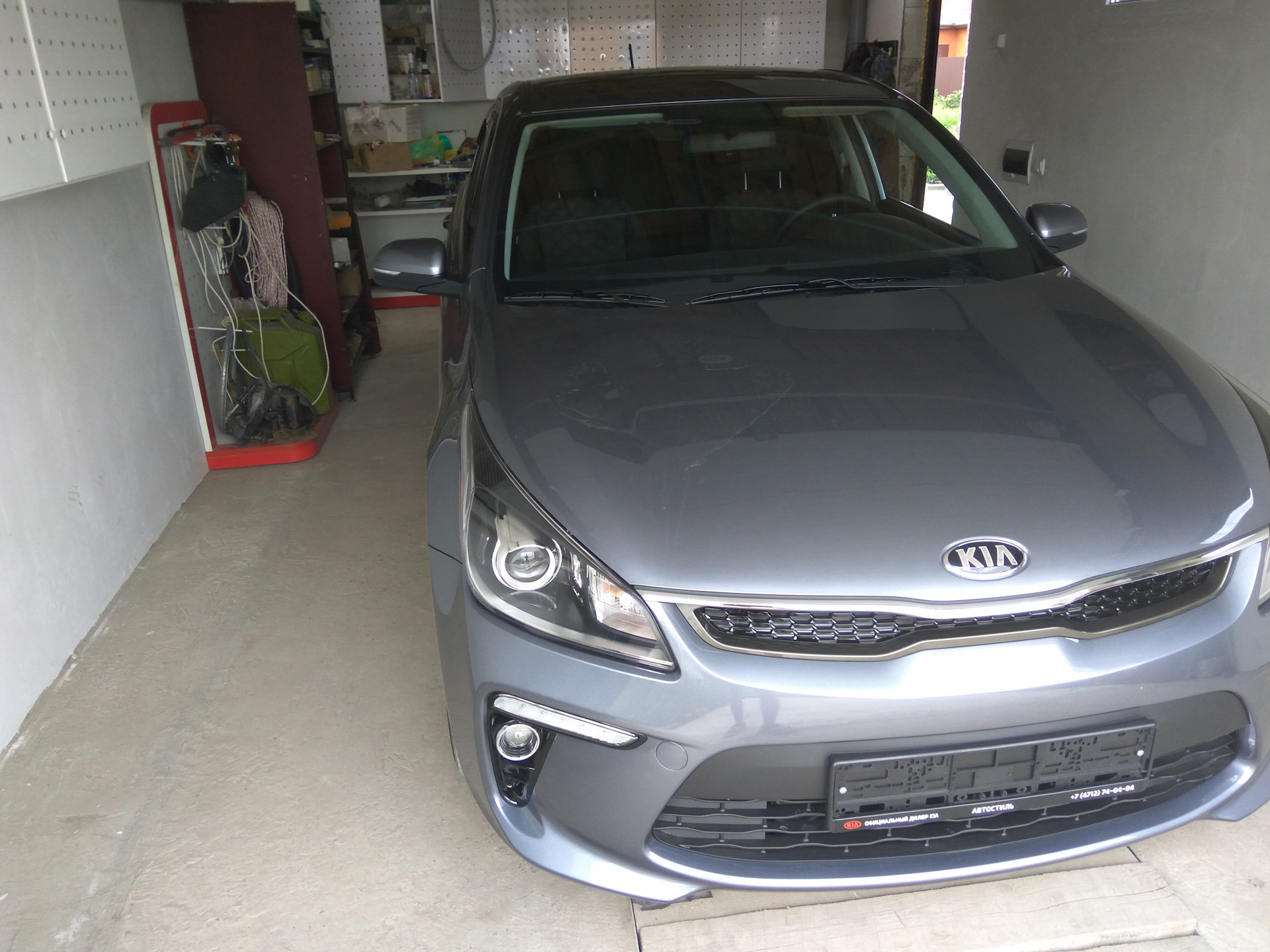 Рио сера. Киа Рио 4 мокрый асфальт. Матовая Киа Рио 4. Kia Rio 4 Urban Grey. Kia Rio 4 серый.