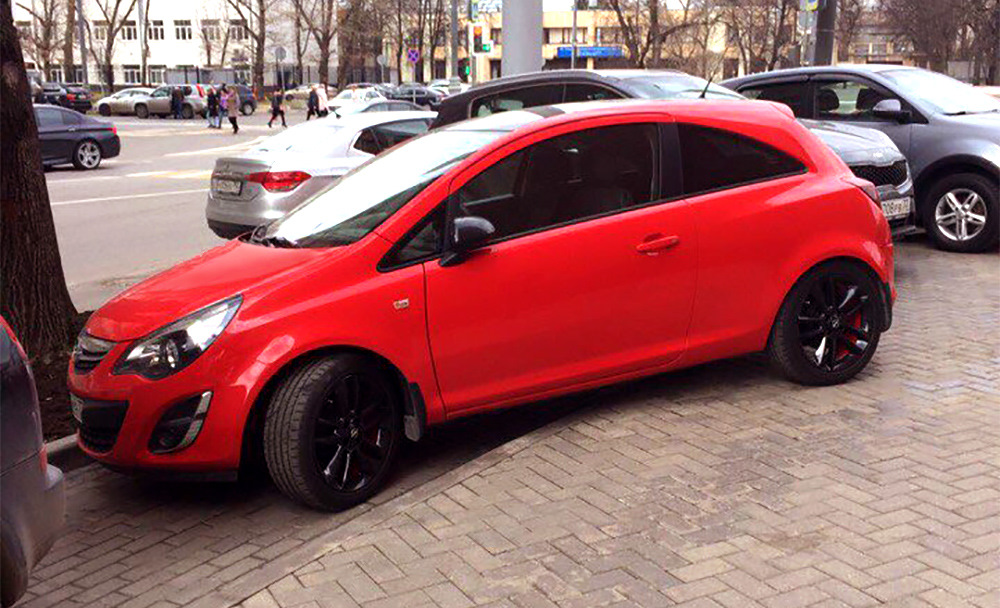 Опель корса какие диски. Opel Corsa d черные диски. Opel Corsa r17. Opel Corsa 2012. Opel Corsa d r17.