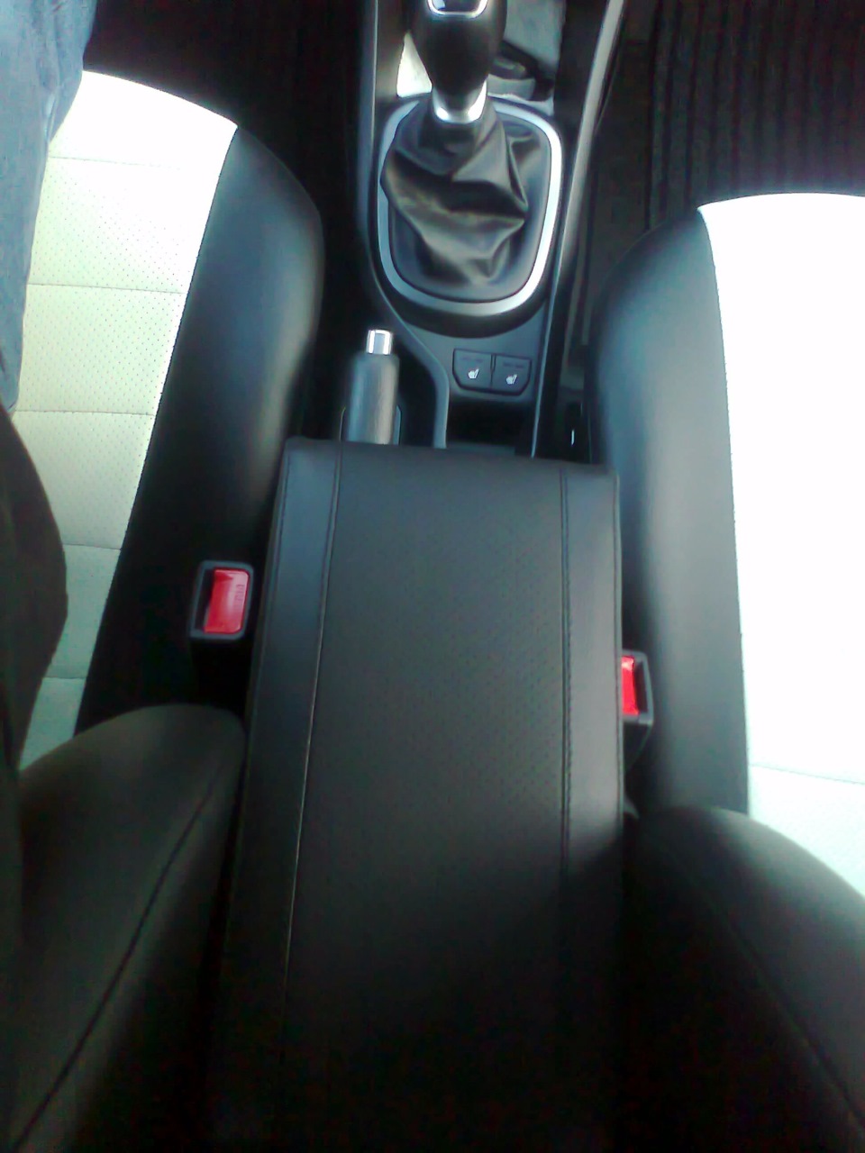 Подлокотник на КИА РИО + фото салона. — Сообщество «DRIVE2 Коломна ...