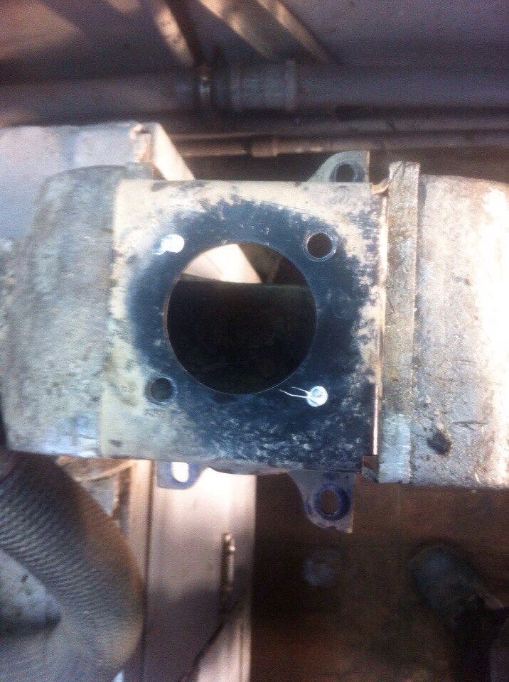 Замена штатного ГТЦ и вакуумника на нивовские 21214. — Lada 2114, 1,6 л ...