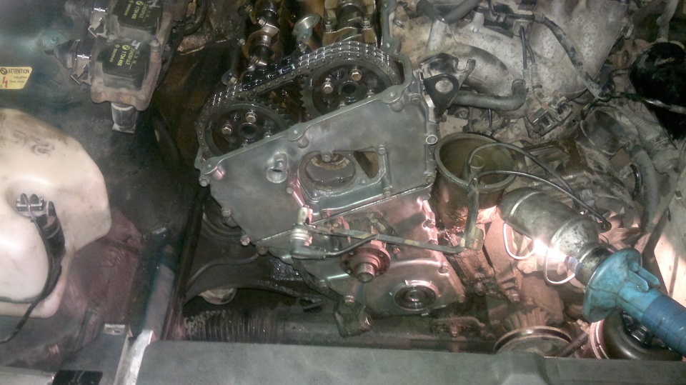 Замена прокладки ГБЦ, ну и коренного сальника коленчатого вала. Часть ...