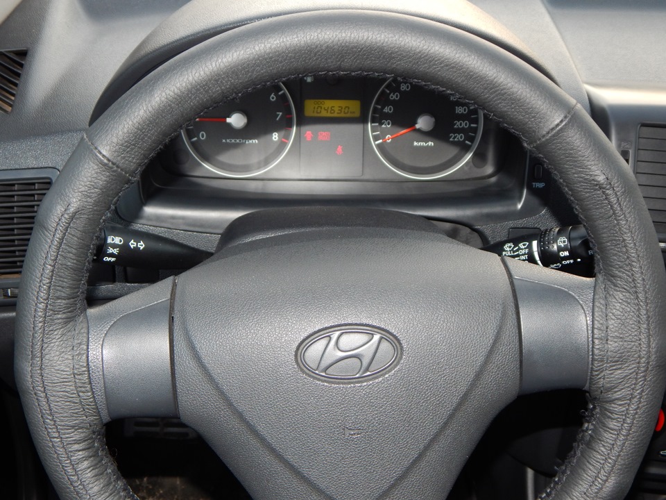 Диаметр руля гетц. Руль из экокожи. Хендэ гетц руль. Хендай гетц 2008 руль. Руль хендай гетц 2005.
