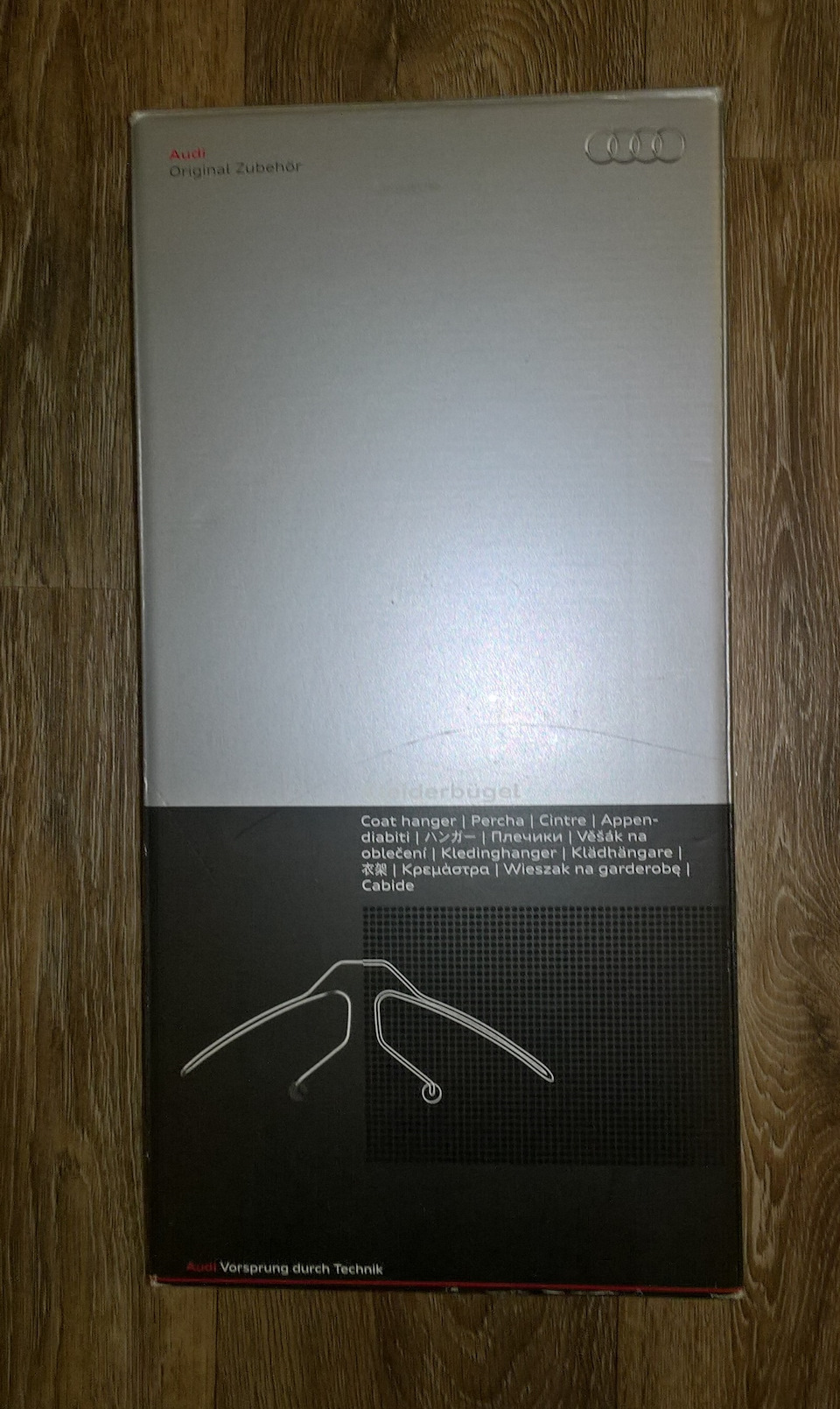 Вешалка — 4L0 061 127 — Audi Allroad (C5). Запчасти на фото: 4L0061127