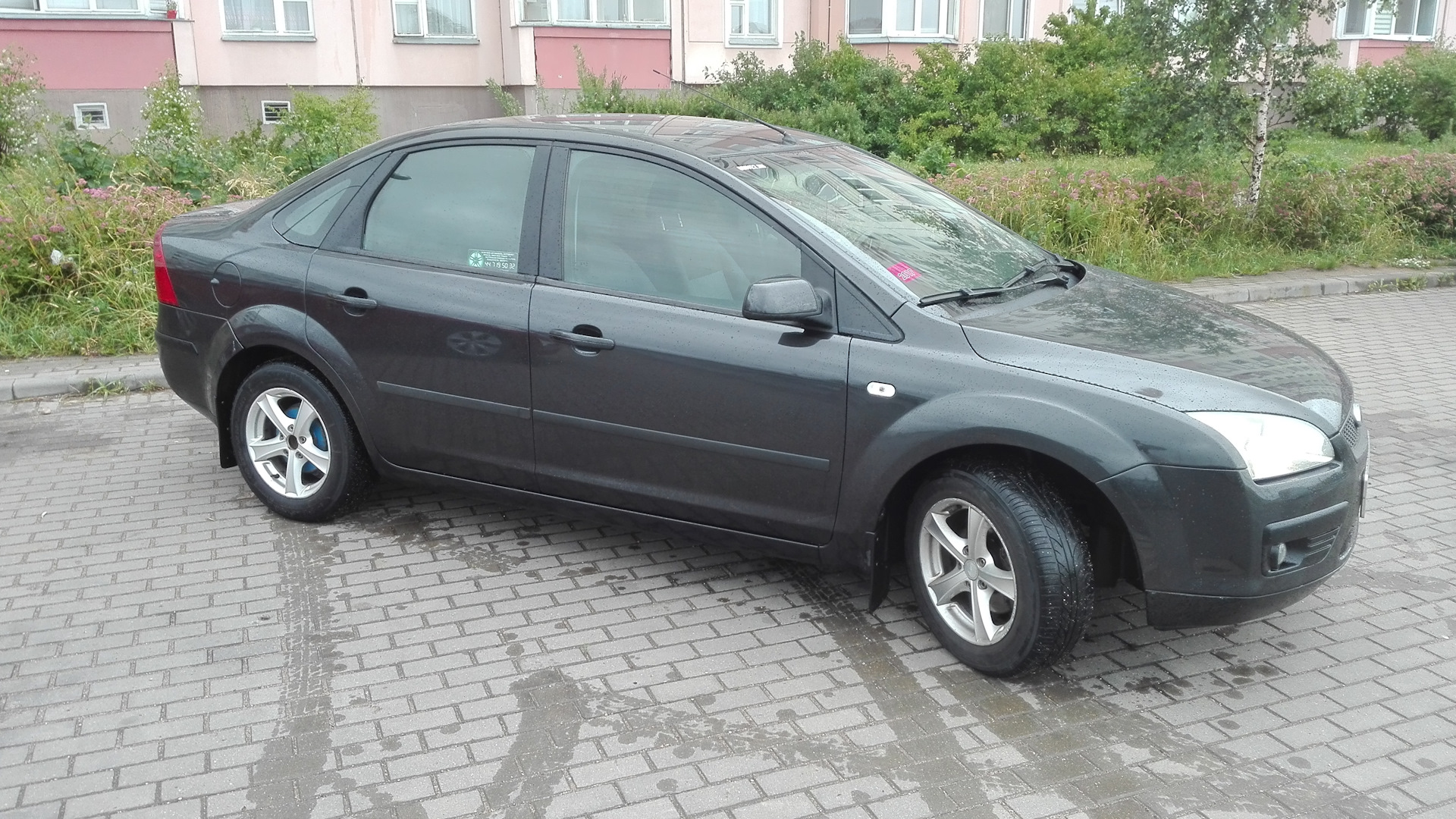 Ford Focus 2005 седан