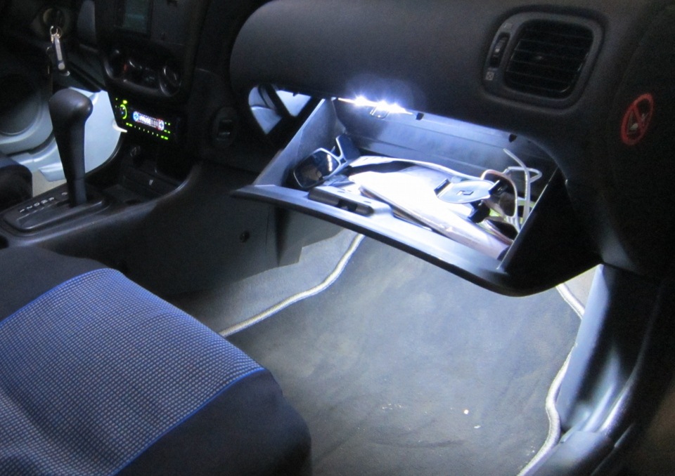 бордачек — Nissan Almera II (N16)