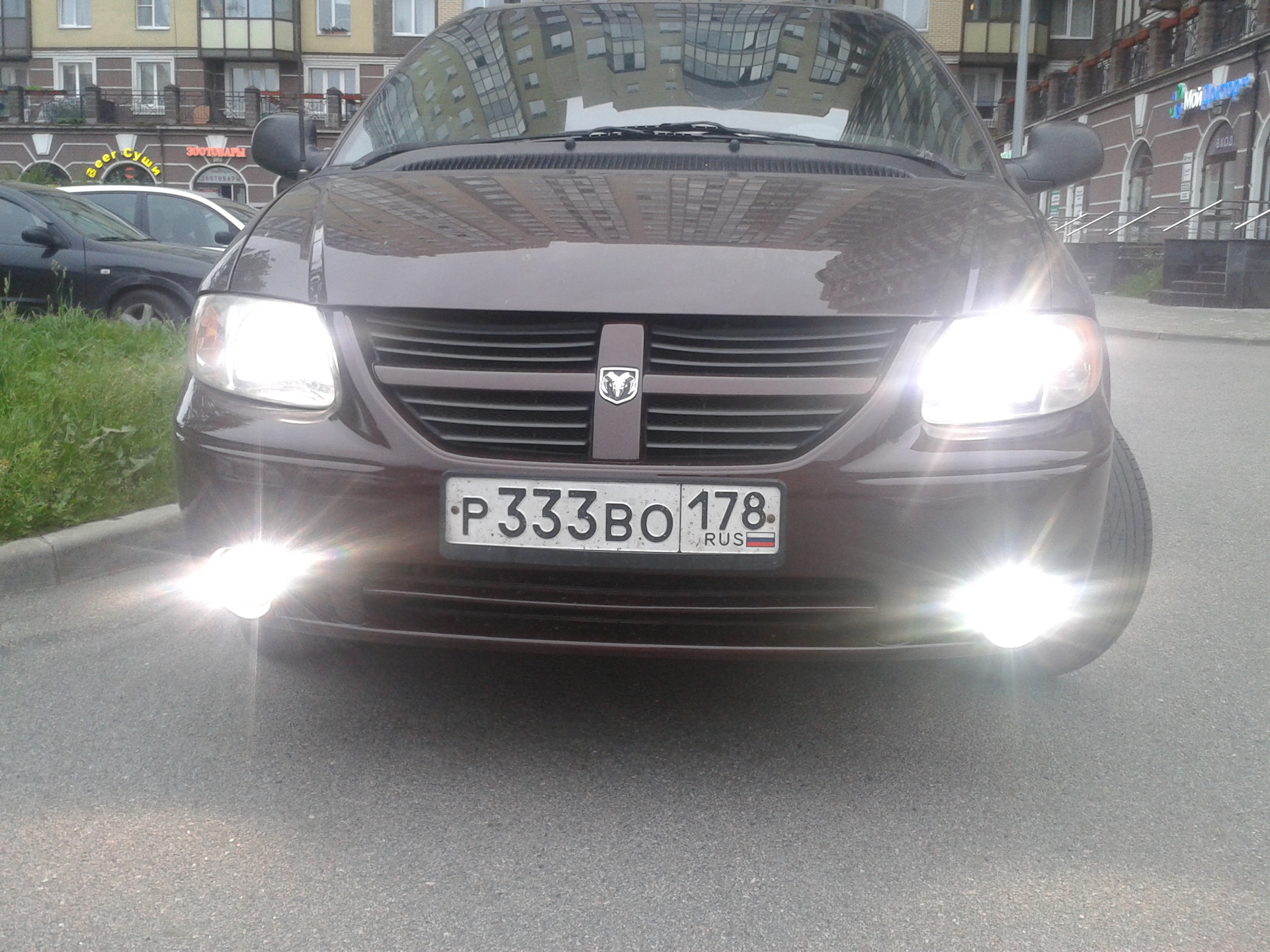 Противотуманные фары для DODGE GRAND CARAVAN