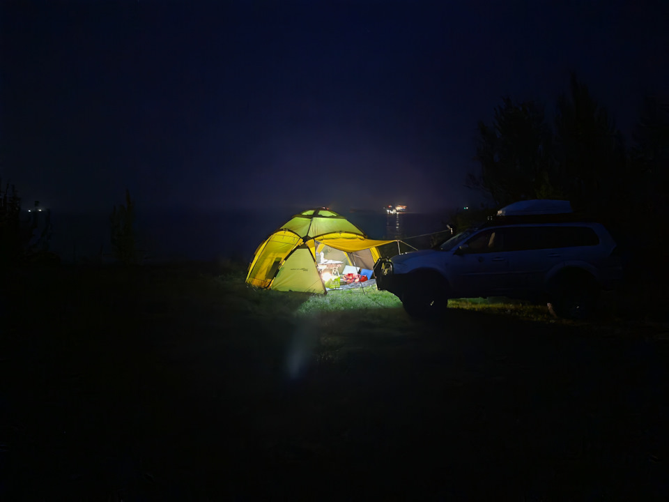 Вид на ночную Волгу — Mitsubishi Pajero Sport (2G)