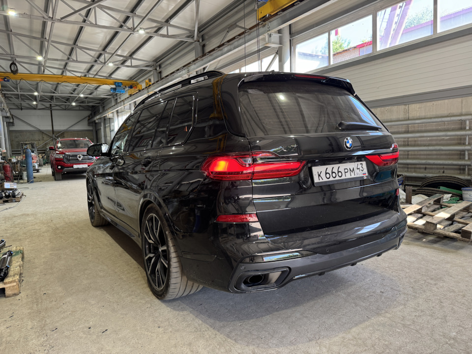 Фото в бортжурнале BMW X7 (G07)