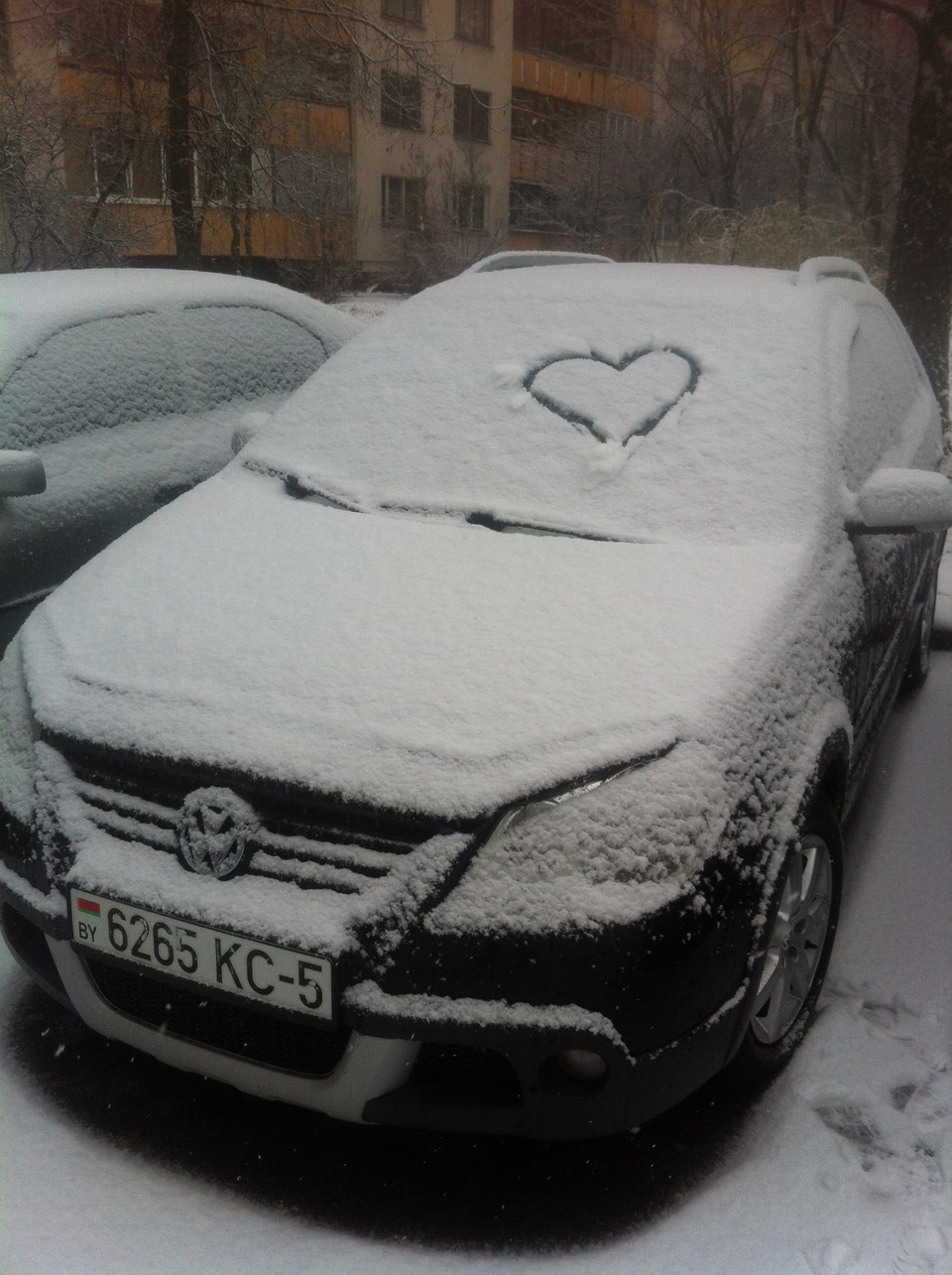 Первый снег — Volkswagen CrossPolo Mk4F, 1,6 л, 2008 года | просто так ...
