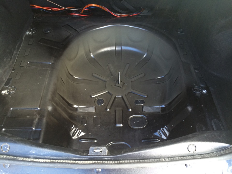 Доработка места в багажнике ) — Renault Logan (2G), 1,6 л, 2014 года ...