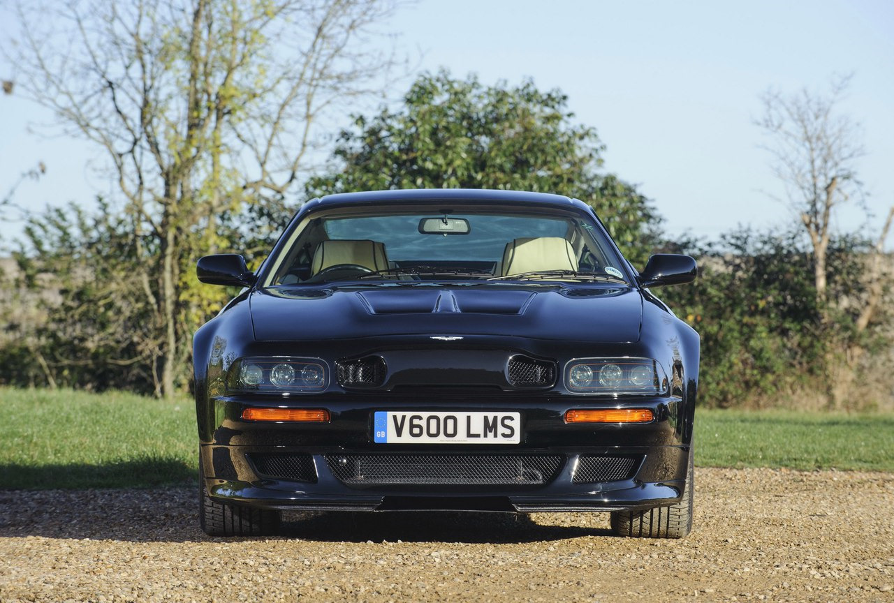 Aston Martin v8 Vantage 1999