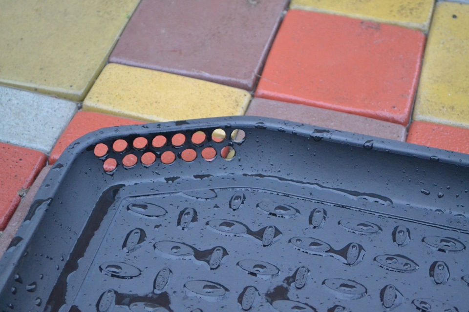 Коврики в салон и багажник. — Volkswagen Polo Sedan, 1,6 л, 2012 года ...