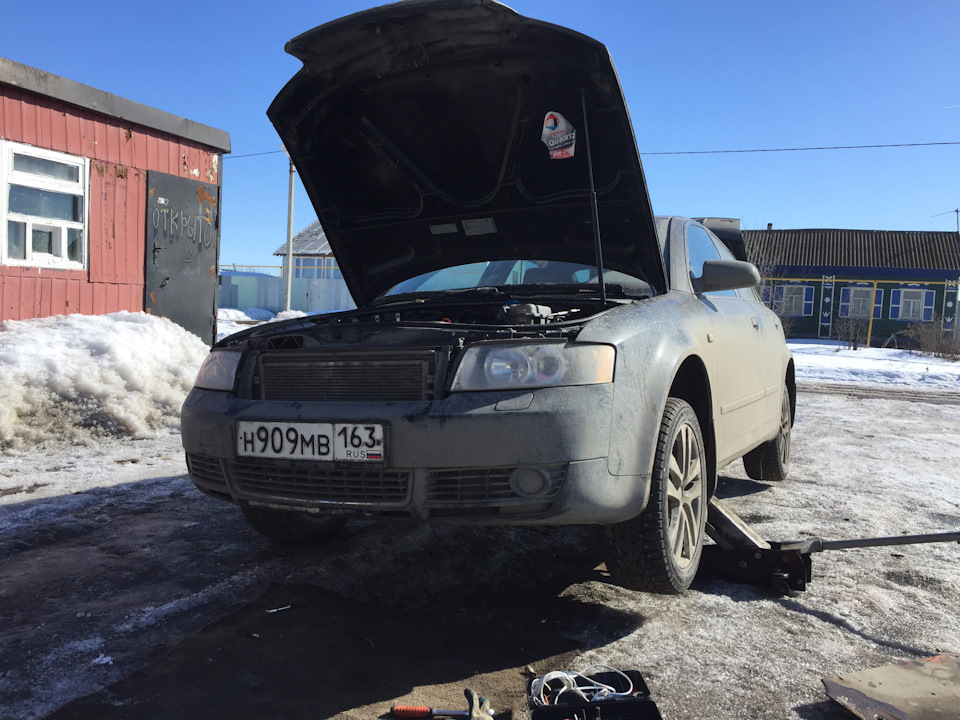 Замена сайлентблока опоры двигателя — Audi A4 (B6), 1,8 л, 2003 года ...