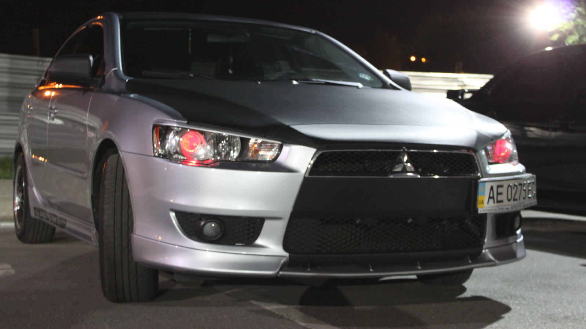 Сделай mitsubishi. Лансер 10 неон. РГБ фары на Лансер 10. Mitsubishi Lancer серый. Mitsubishi Lancer ex 2021.