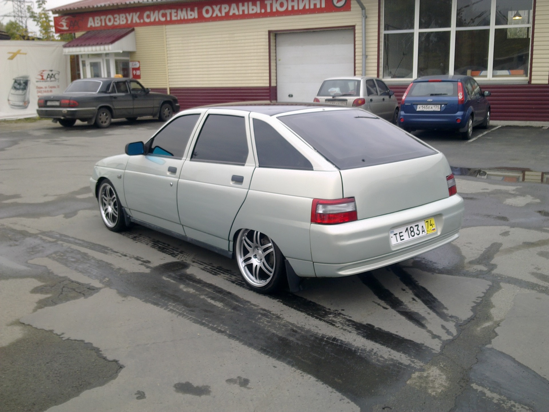 lada 2112