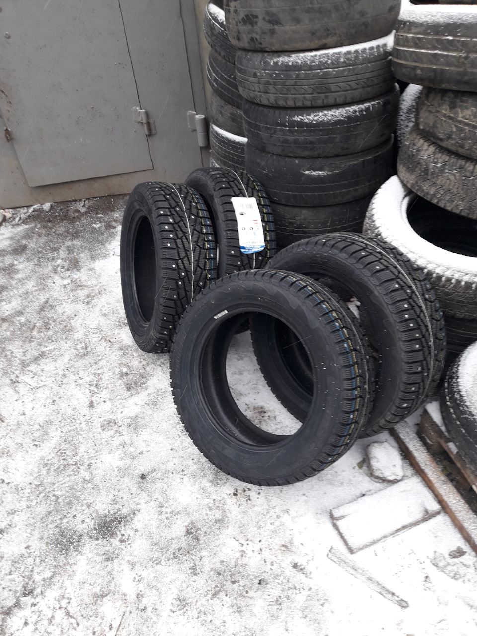 Резина 215 55 16 зима. Кама 215 55 16 зима. Cordiant r17.5.