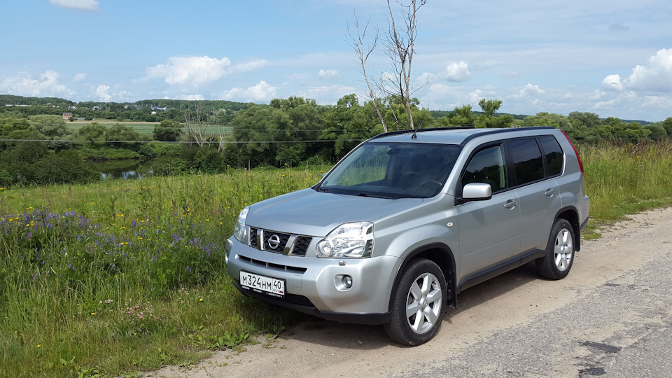 Nissan x trail 2 5 литра. Ниссан х Трейл 2010 серебристый 2.5 бензин механика. Ниссан х Трейл фиолетовый 2.5 бензин механика. Драйв 2 Ниссан x200 н200ср.