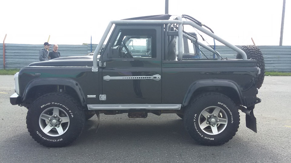 Statement Автофест 2015 Тюмень — Land Rover Defender, 2,4 л, 2008 года ...