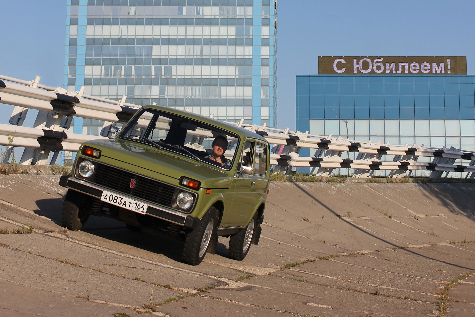 Нива с завода. ВАЗ 2121 завод. ВАЗ 2121 завод СССР. Армейская Нива СССР.