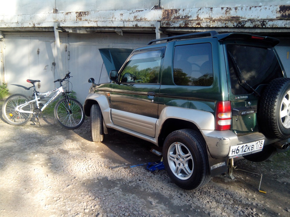 mitsubishi pajero junior