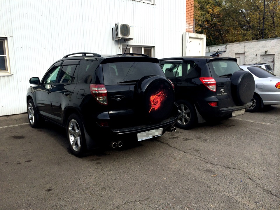 Фото в бортжурнале Toyota RAV4 (III)