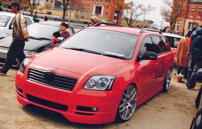 Красный ?) а почему бы и нет — Toyota Avensis II, 1,8 л, 2007 года ...