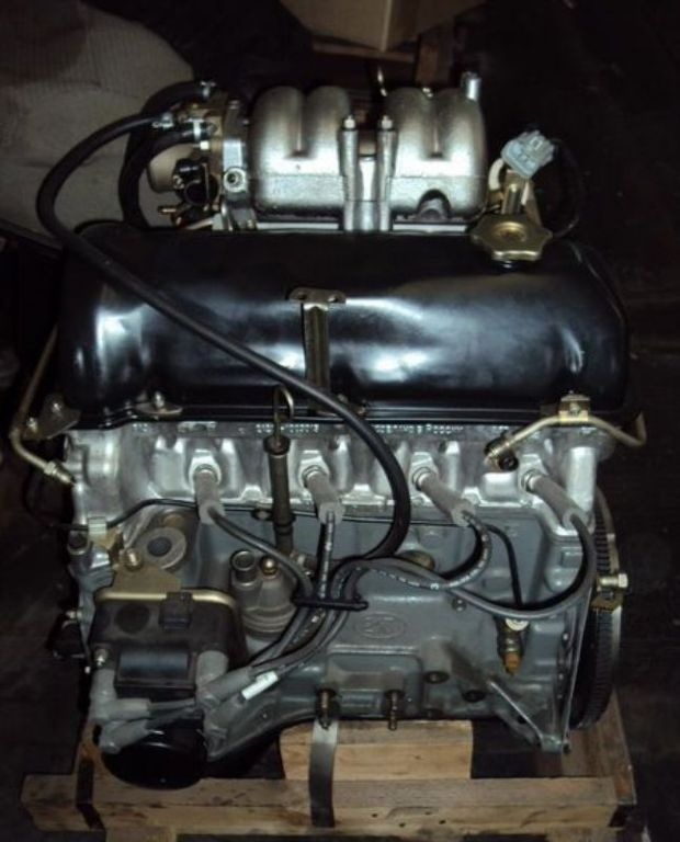 Двигатель на ниву б у. Мотор Нива 1.7 инжектор. Мотор Нива 21213 инжектор. Инжекторный двигатель ВАЗ 21213. Мотор Нива 1.7 карбюратор.