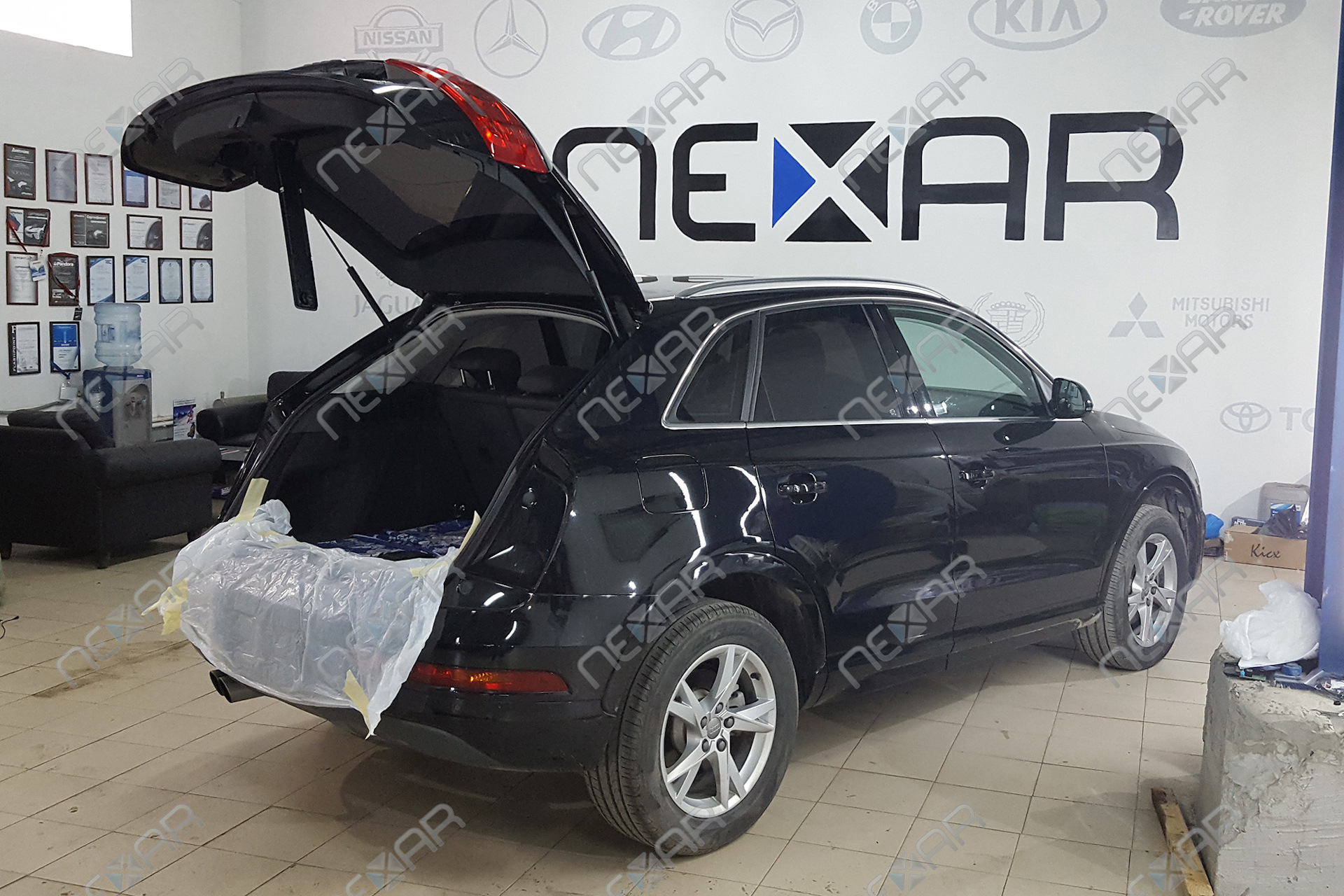 AUDI Q3 2016: установлены видеоинтерфейс, камера заднего вида — NEXAR ...