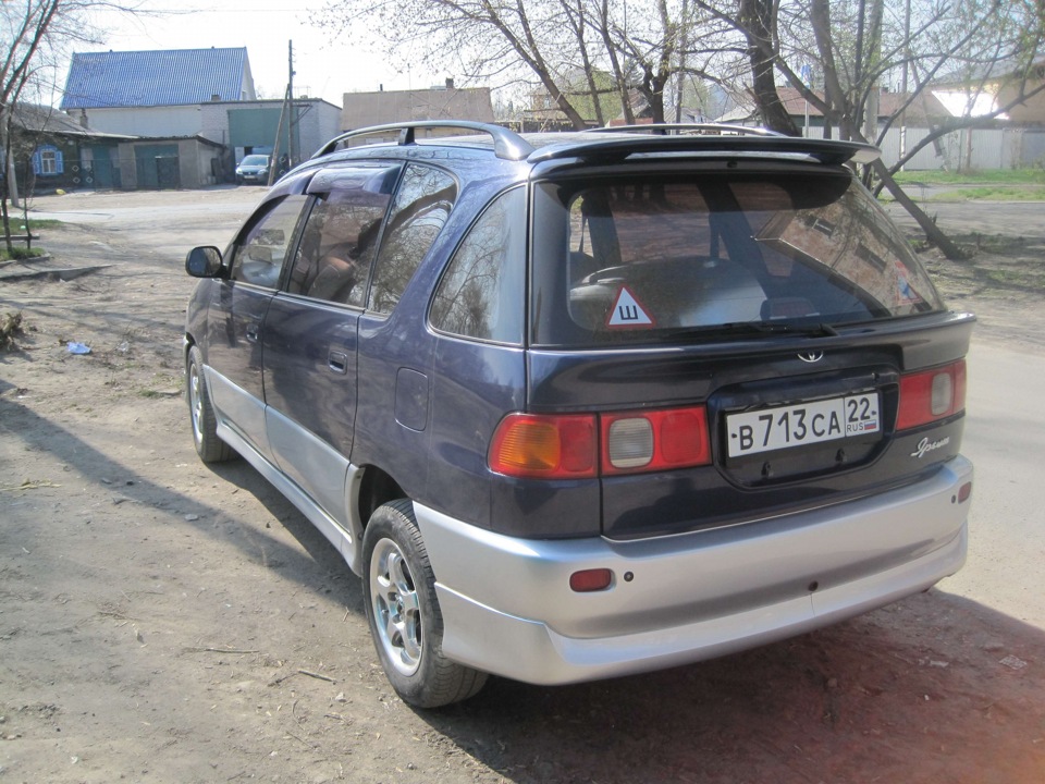 Toyota ipsum 97. Ипсум 15 кузов. Toyota ipsum Aero Touring. Обвесы на Тойота Ипсум 15 кузов 98 года.