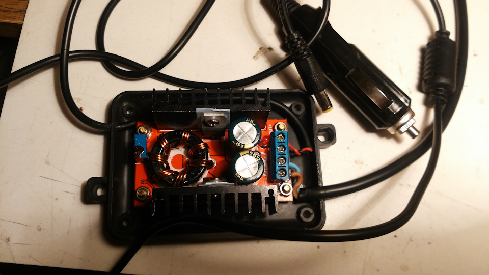 Преобразователь для ноутбука. — Volkswagen Passat B6, 2 л, 2006 года ...