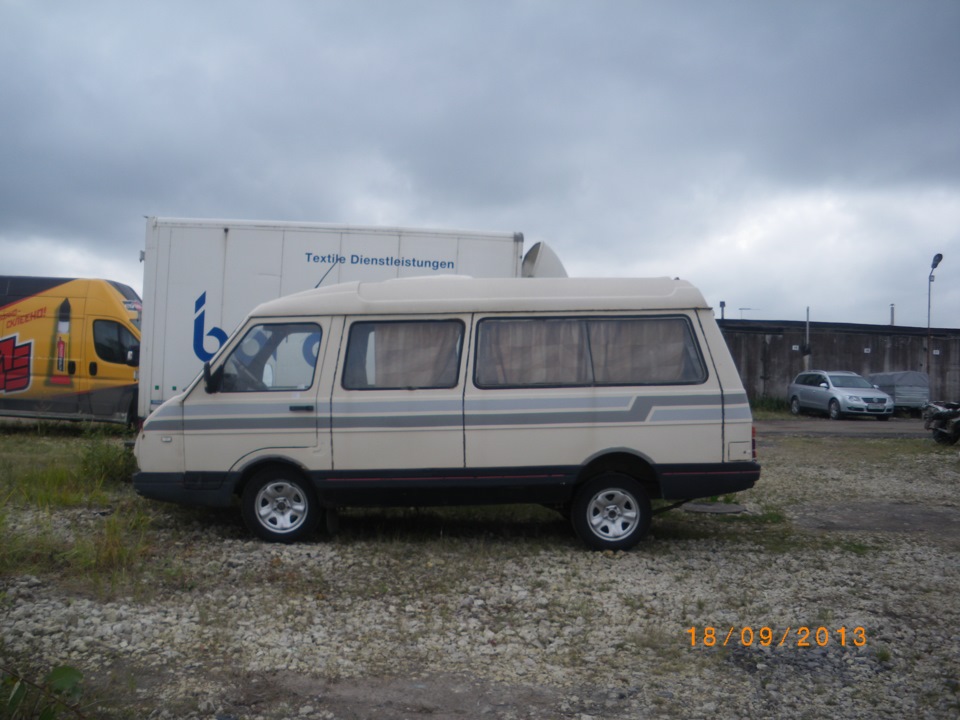 Машина прошлого 1 — Раф 2203 — DRIVE2