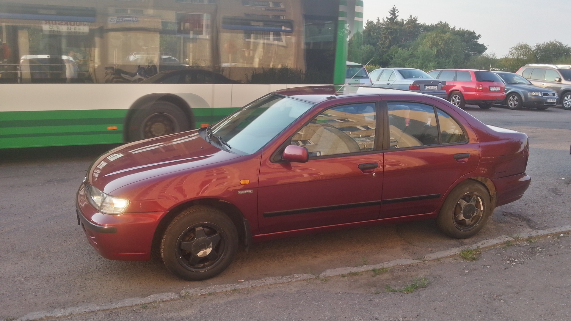 Nissan Almera I (N15) 1.4 бензиновый 1998 | 