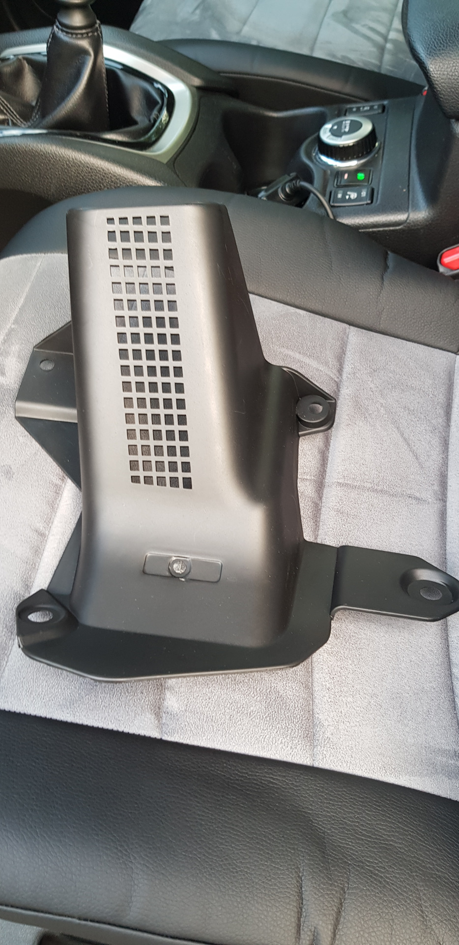 Фото в бортжурнале Nissan X-Trail III (t32)