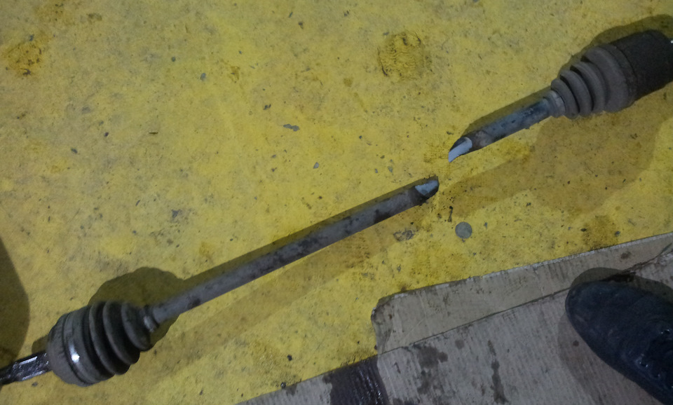 Правый привод колеса — Honda Civic Hatchback (8G), 1,8 л, 2008 года ...