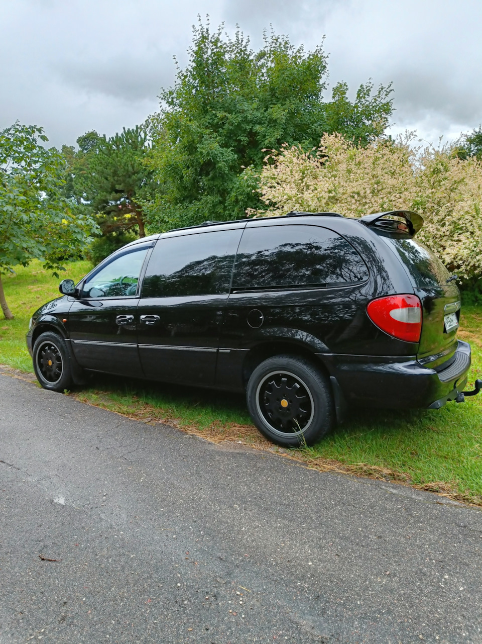 Едем в Прагу — Chrysler Grand Voyager IV (North America), 3,3 л, 2006 года  | путешествие | DRIVE2