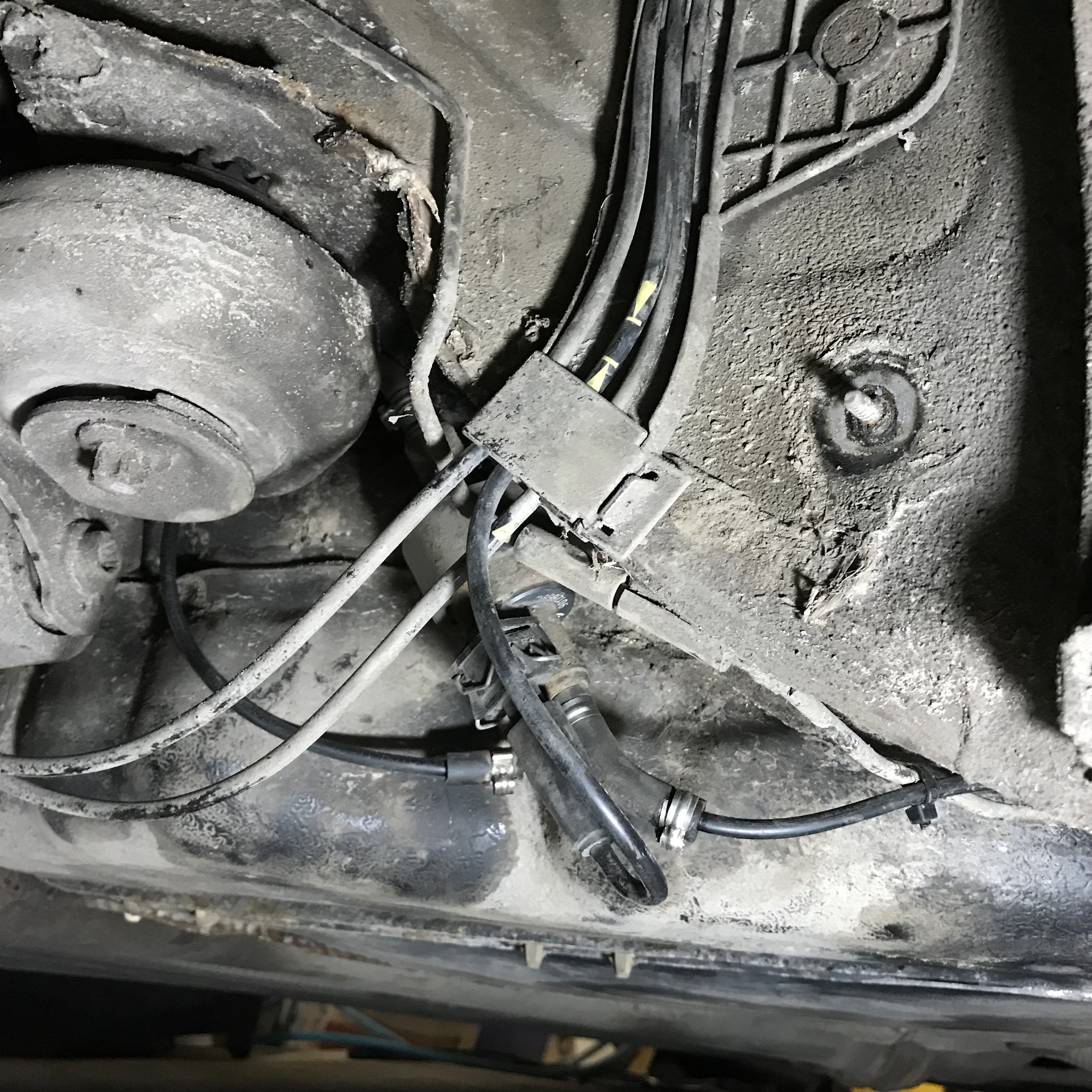 Как снять вебасто с мерседеса w140