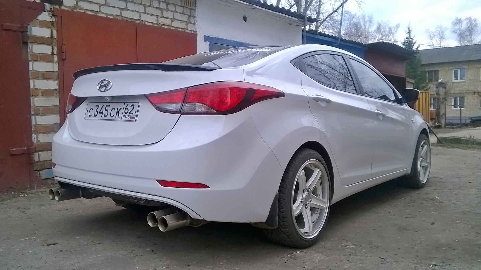 Спойлер Hyundai Elantra 5