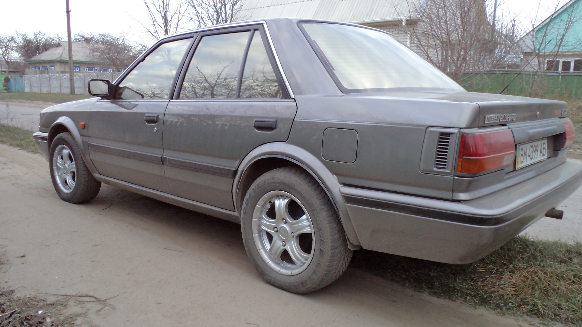 Nissan Bluebird (T12/T72) 2.0 бензиновый 1990 | Скромный люкс на DRIVE2