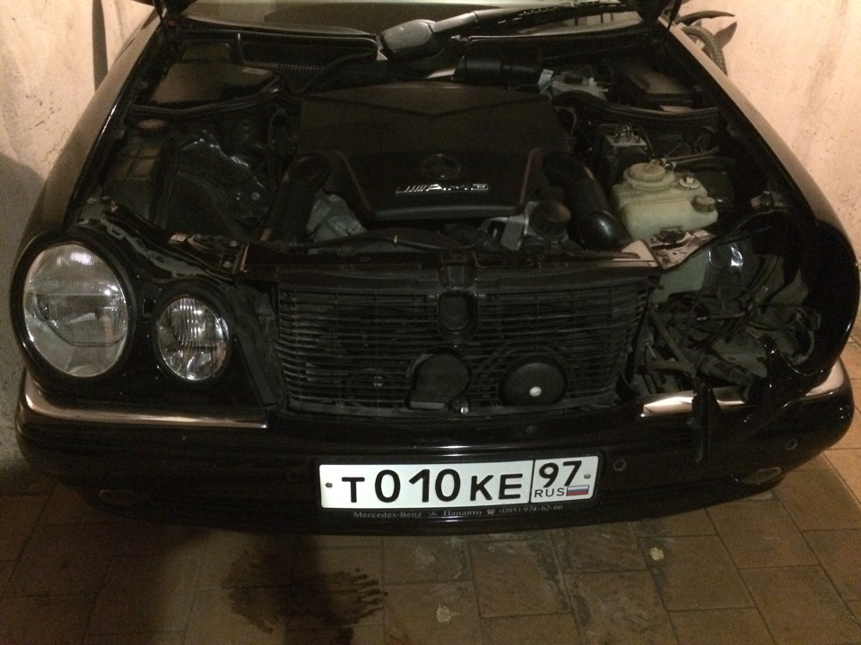 Замена стекол на фарах — Mercedes-Benz E 55 AMG (W210), 5,5 л, 1998 ...