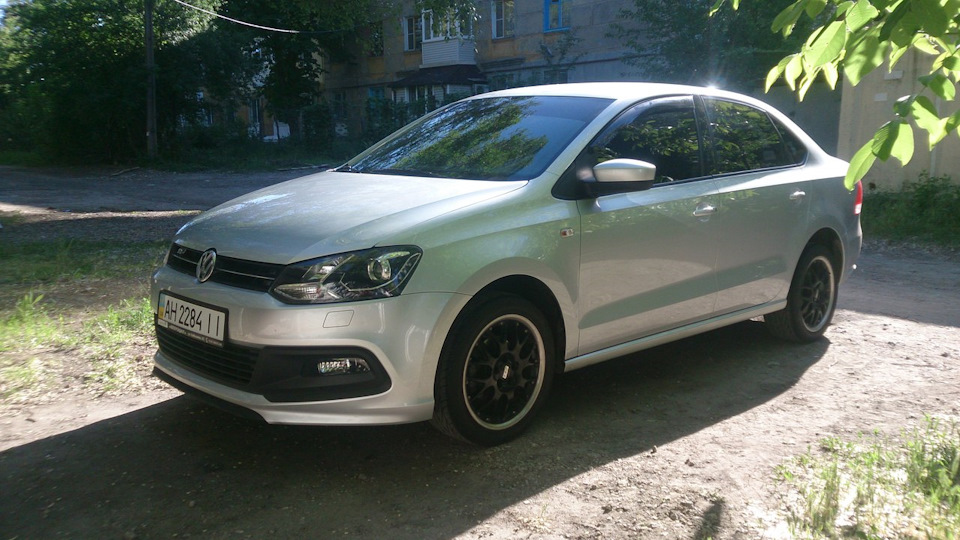 VW Polo sedan 6r