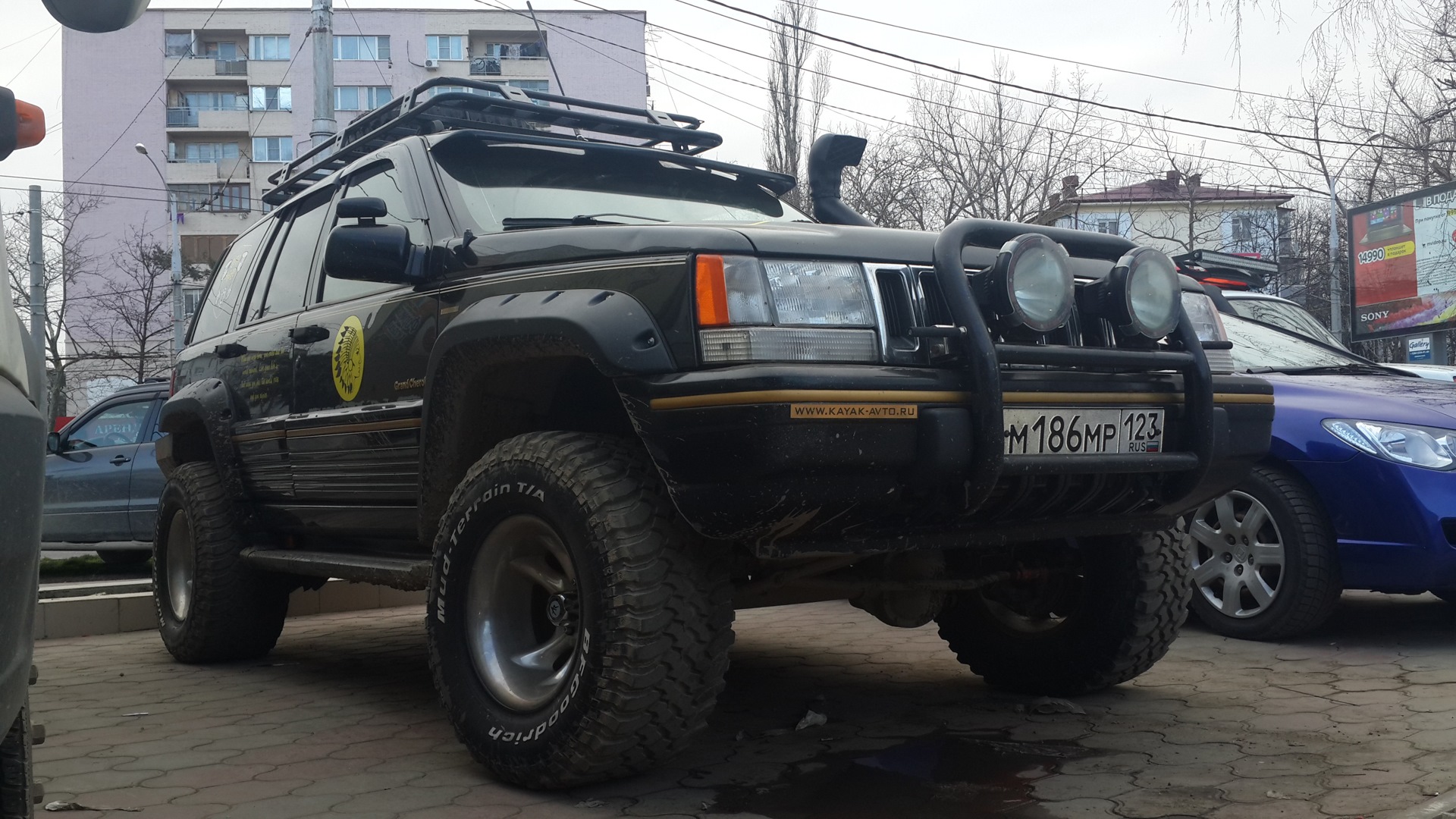 Jeep Grand Cherokee (ZJ) 5.2 бензиновый 1993 | Feniks на DRIVE2